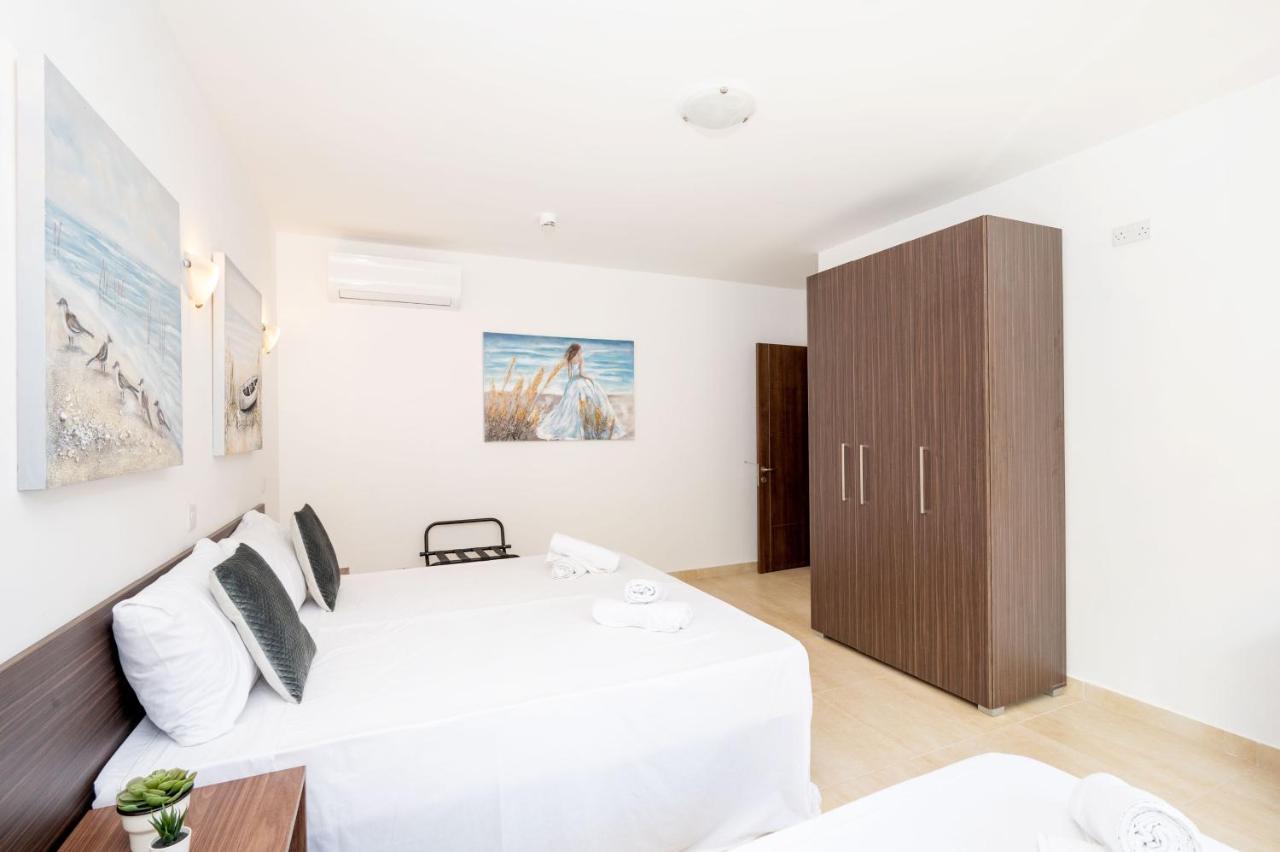 Islet Promenade Seafront 1 Bedroom Apartment With Sea View Balcony By Getawaysmalta San Pawl il-Baħar Eksteriør bilde
